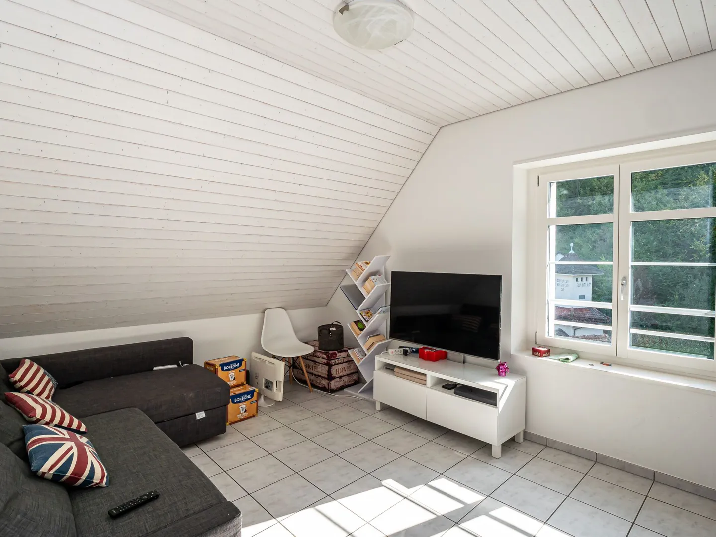 Moderne 5.5-Maisonette Dachwohnung in Ettingen - Foto 6 von 10