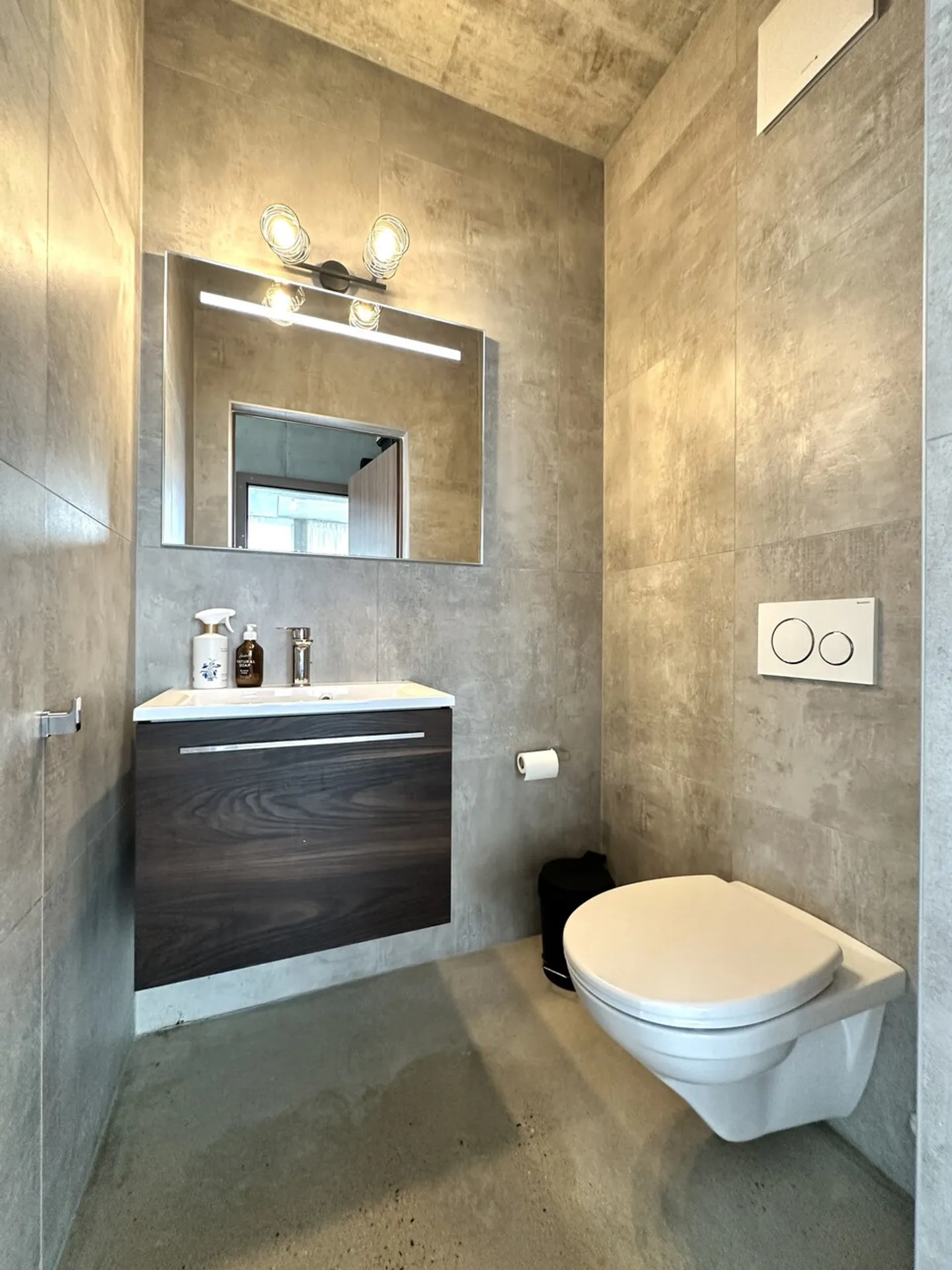 Vente en bloc de 2 maisons mitoyennes  – Vue imprenable  - Photo 35 sur 36