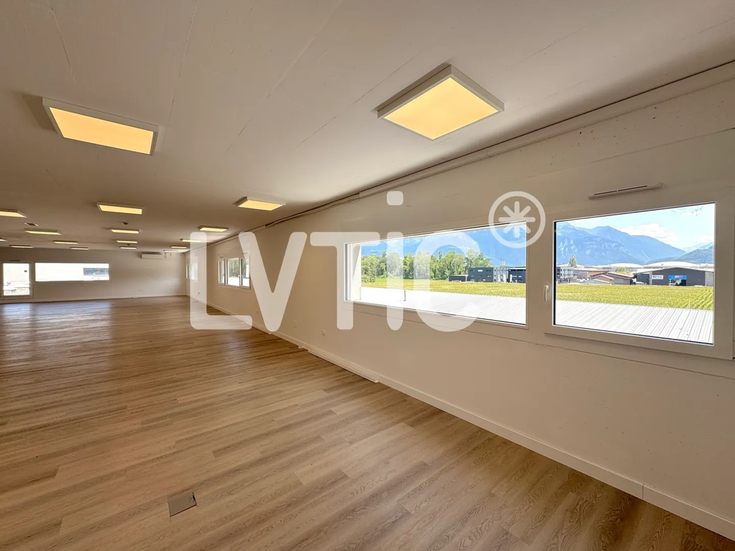 Büros, Räumlichkeiten von 410 m2 zur Miete in Collombey - Foto 6 von 8