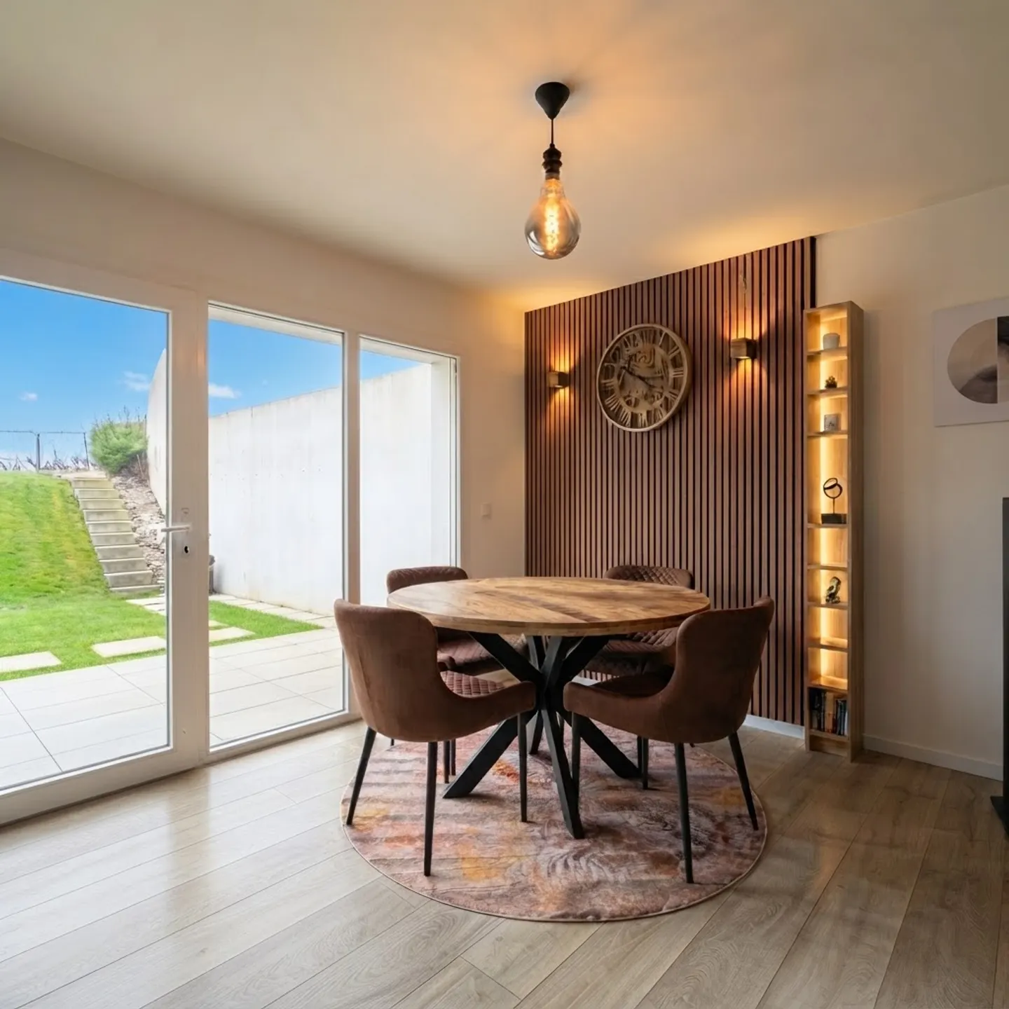 Appartement moderne avec jardin - Photo 1 sur 2