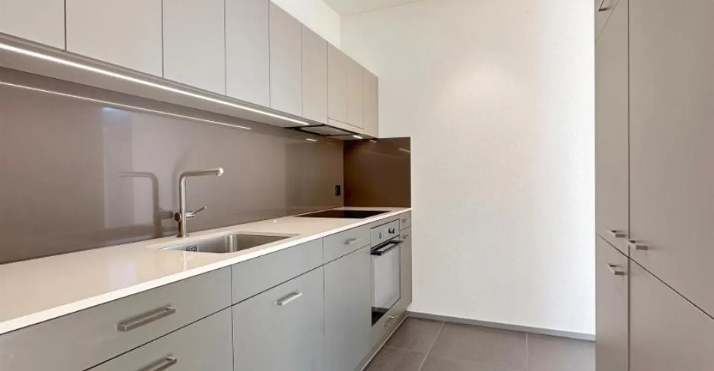 Charmante 2.5-Zimmer Wohnung - Foto 3 von 5