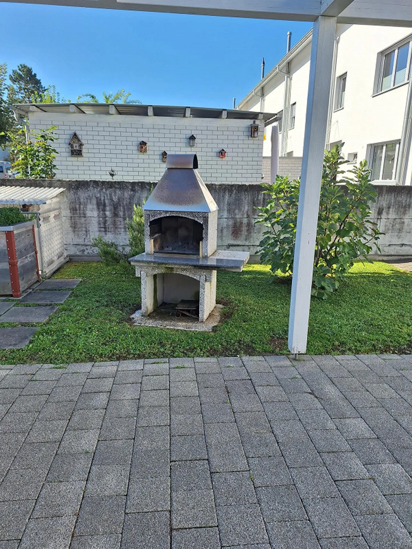 (-: quiet, bright penthouse apartment with great views including 2 parking spaces :-) - Photo 7 of 8
