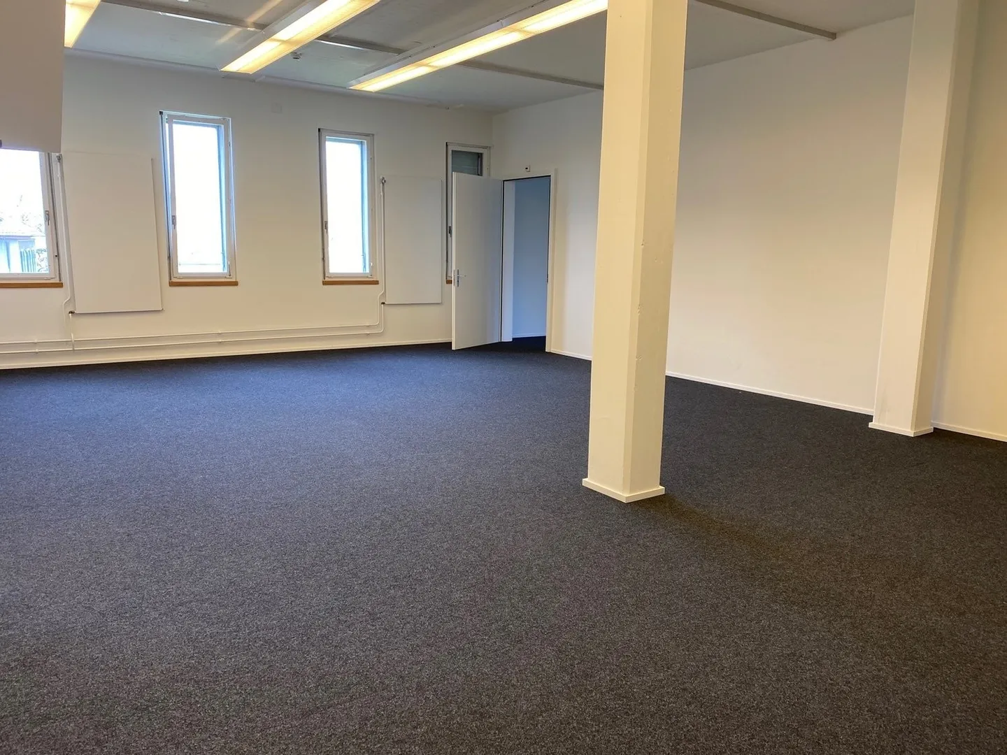 Gewerbefläche in Peseux - Foto 2 von 6