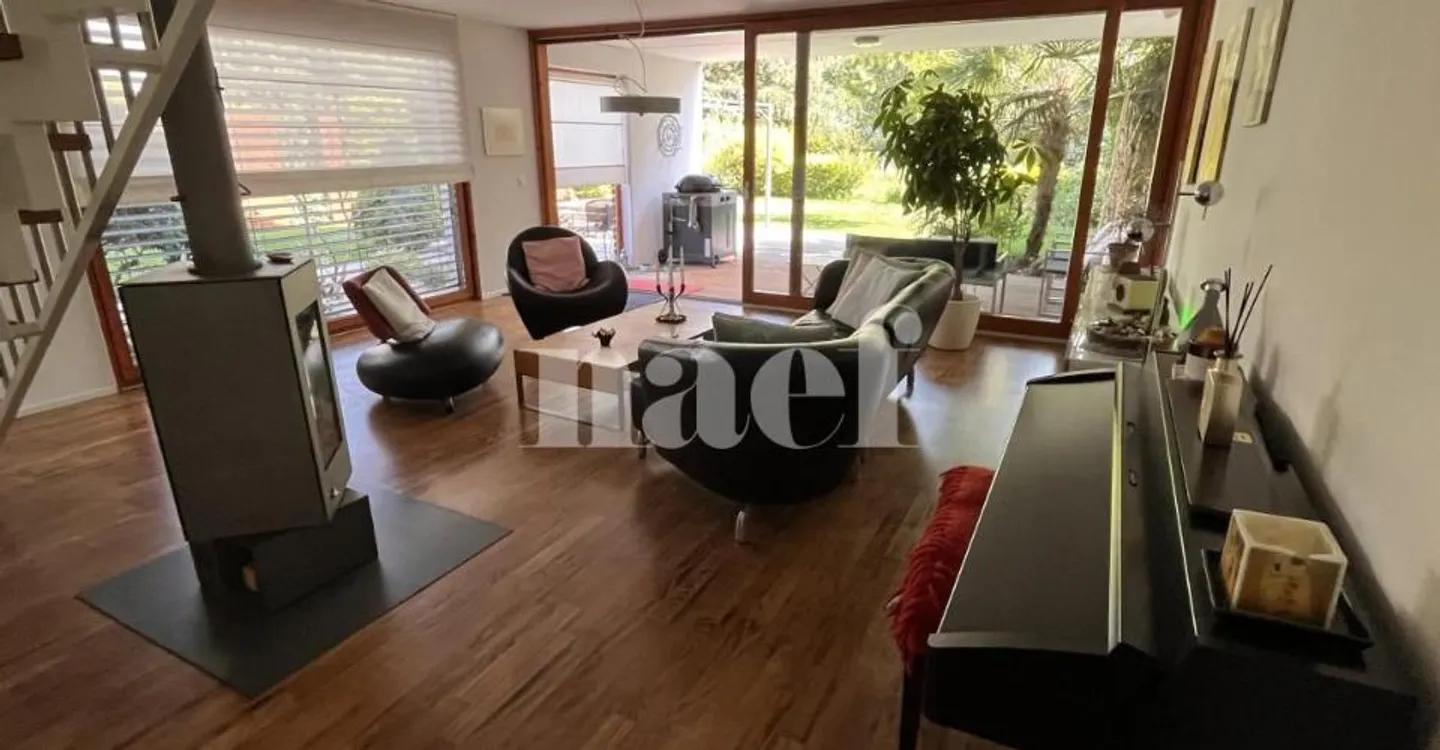 Appartamento triplex con giardino - Foto 3 di 10