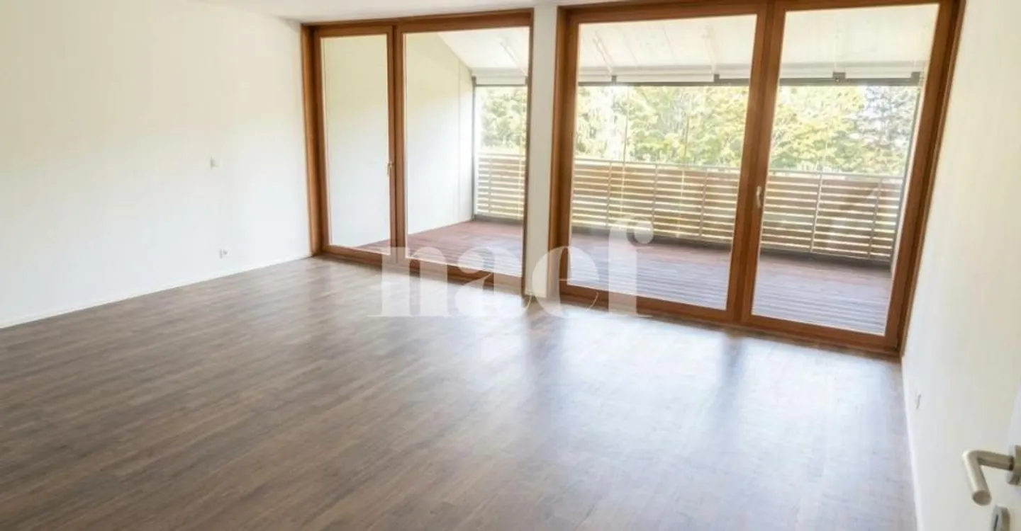 Appartamento triplex con giardino - Foto 4 di 10