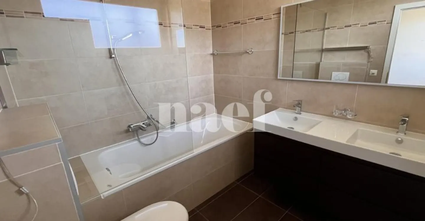 Appartamento triplex con giardino - Foto 5 di 10