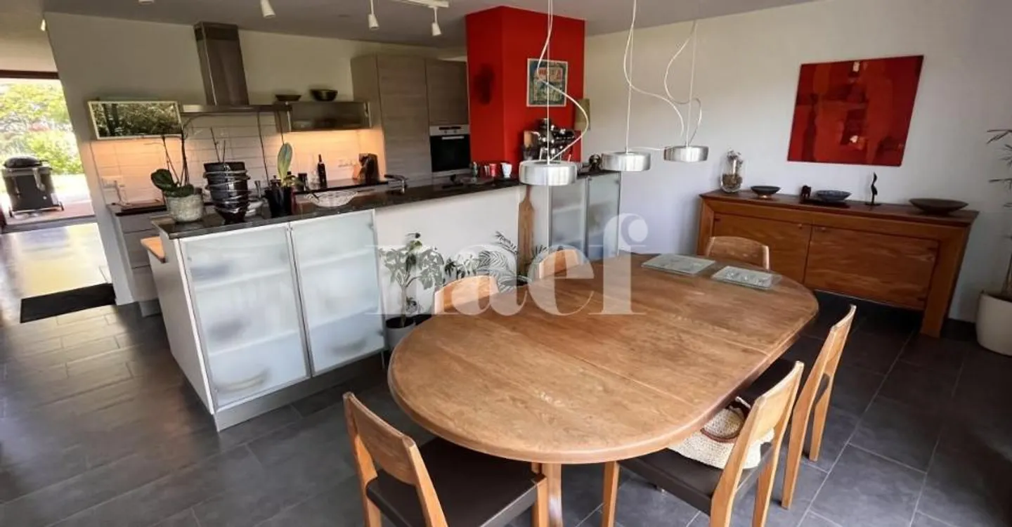 Appartamento triplex con giardino - Foto 2 di 10