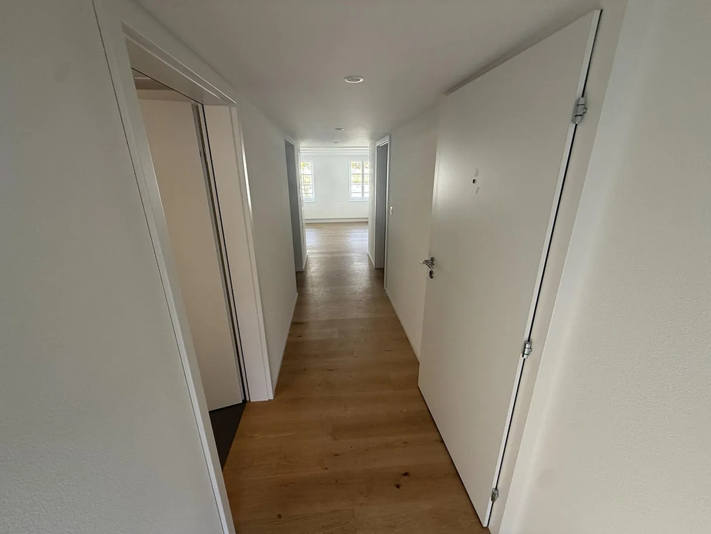 Looking for a replacement tenant immediately / Apartment Unterägeri - Photo 1 of 8