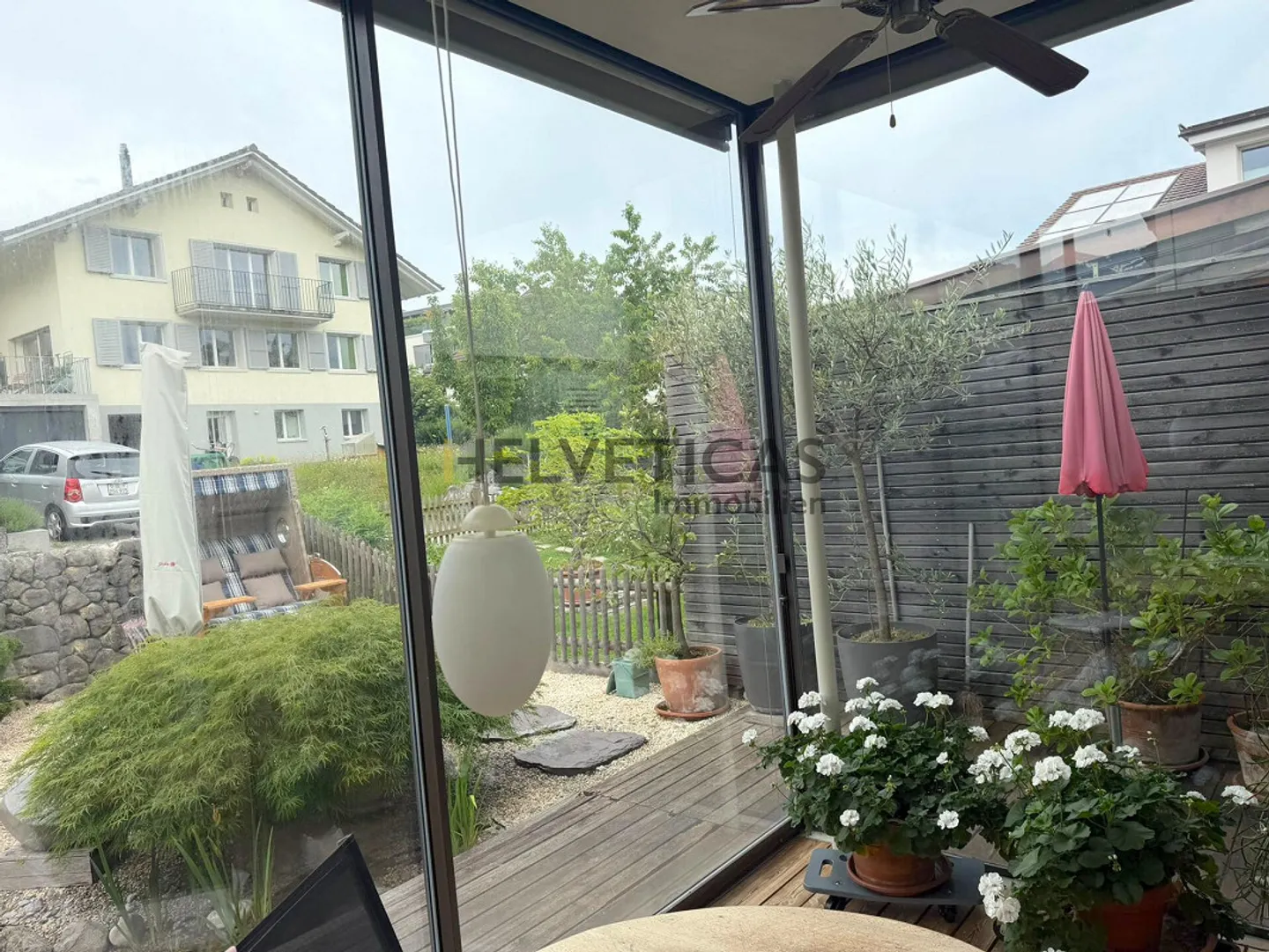 Charming 4.5-room terraced house in Spiez with beautiful views... - Photo 4 of 19