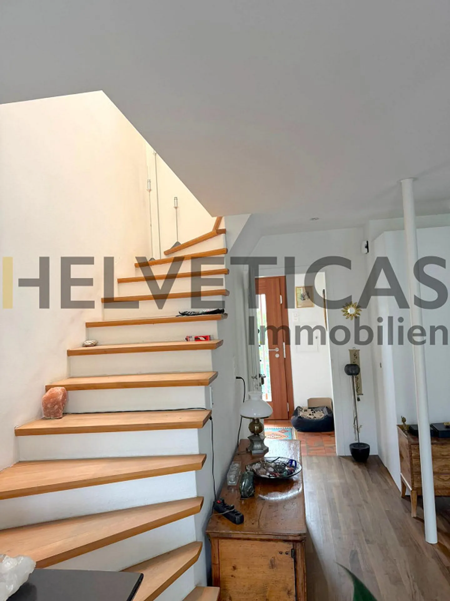Charming 4.5-room terraced house in Spiez with beautiful views... - Photo 12 of 19