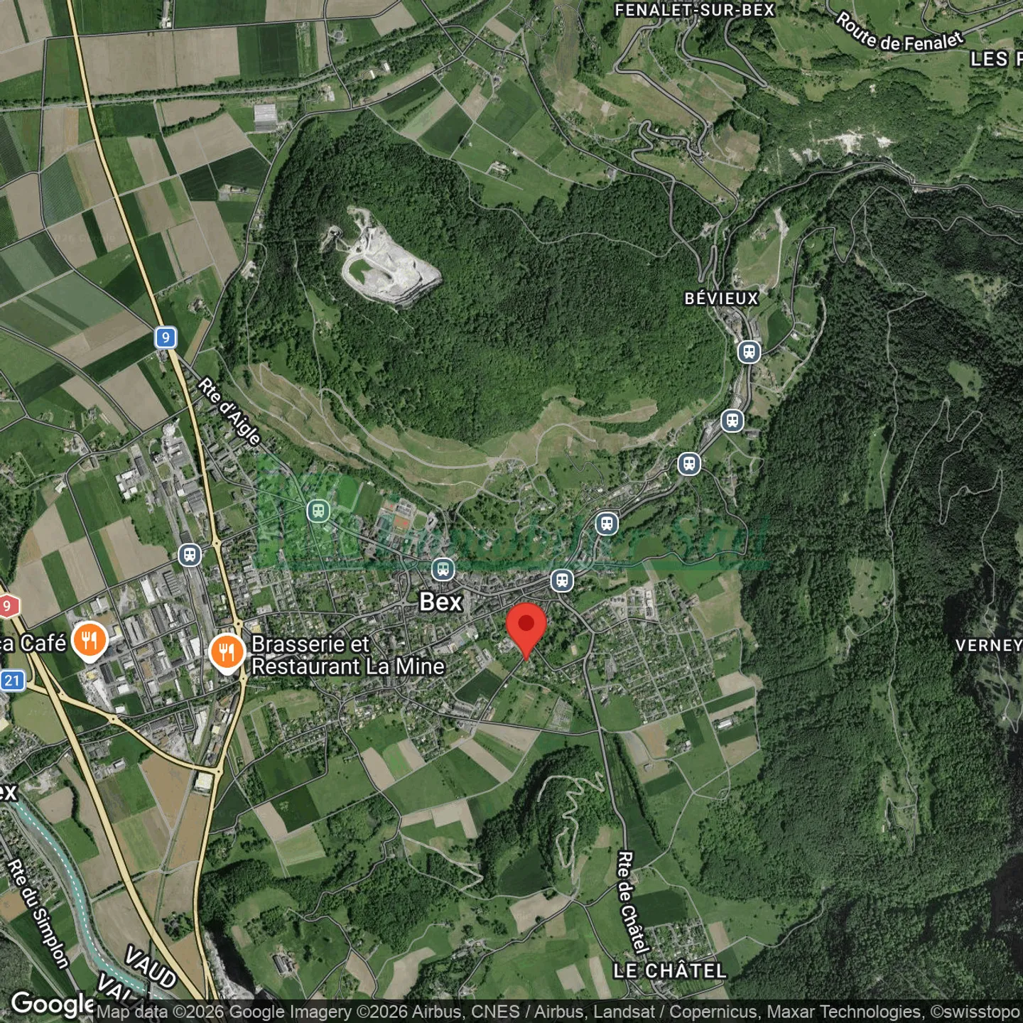 Villa spacieuse avec beau jardin - Photo 7 sur 13