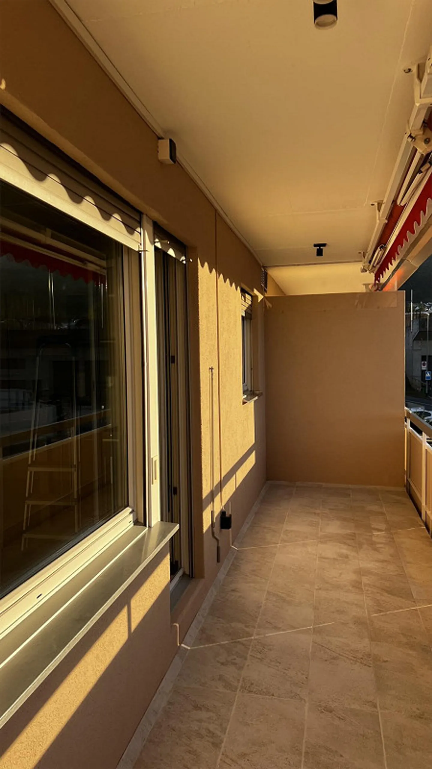 Appartamento ristrutturato di 3,5 locali con balcone di 12 m² esposto al sole della sera – Asilo - Foto 14 di 15