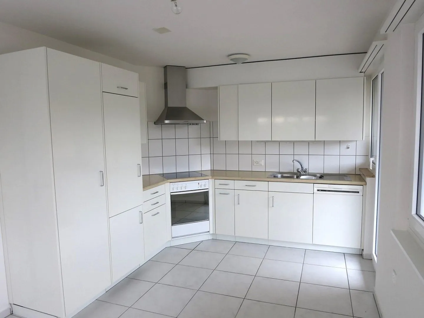 Wohnung in Neuhausen mit Sicht auf den Rhein - Foto 4 von 10