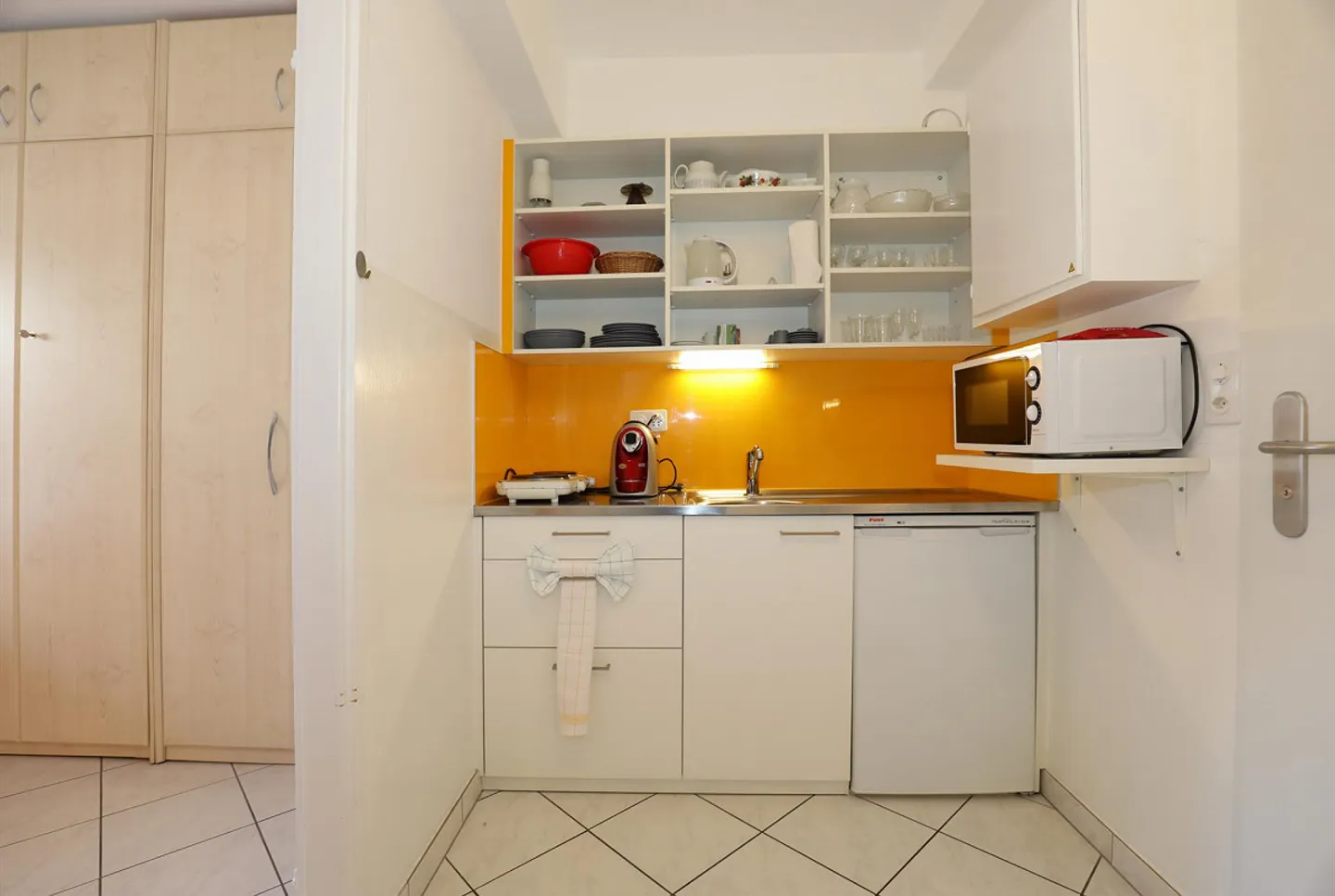 Studio apartment with balcony in Ascona - Photo 9 of 15