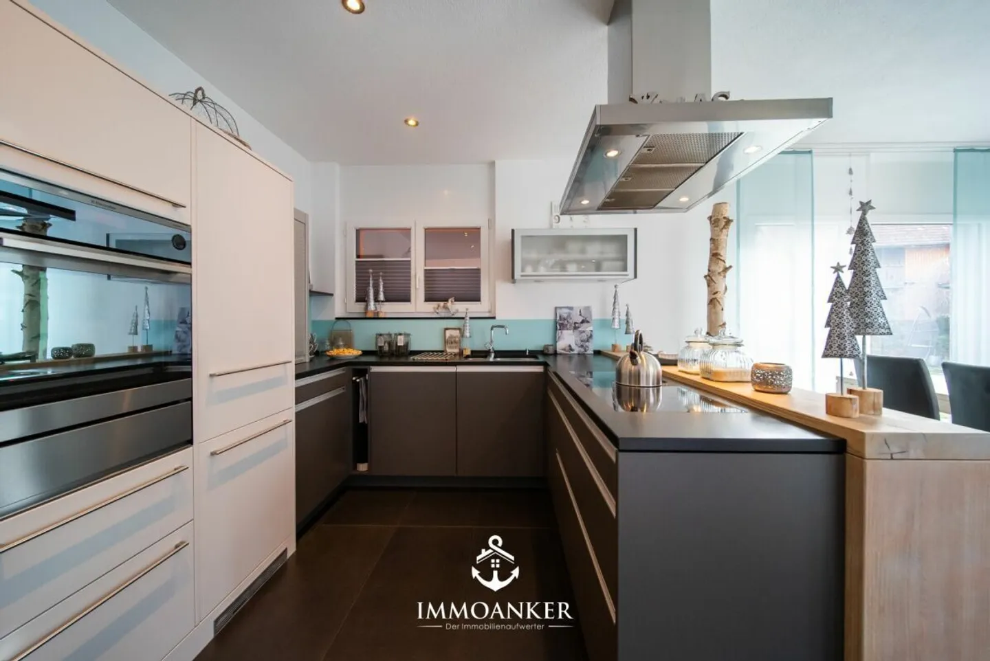 Stylish 5.5 Room Single Family House with Pool and Scenic View in Gams - Photo 7 of 12