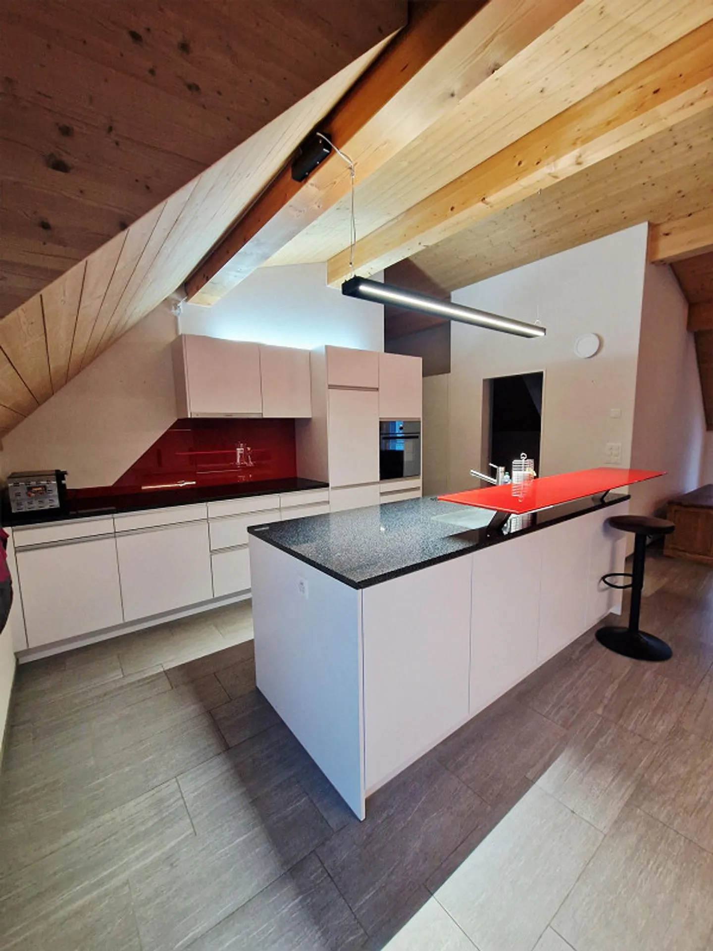 Appartement sous les combles lumineux de 4,5 pièces à Chur Ouest - Photo 1 sur 15
