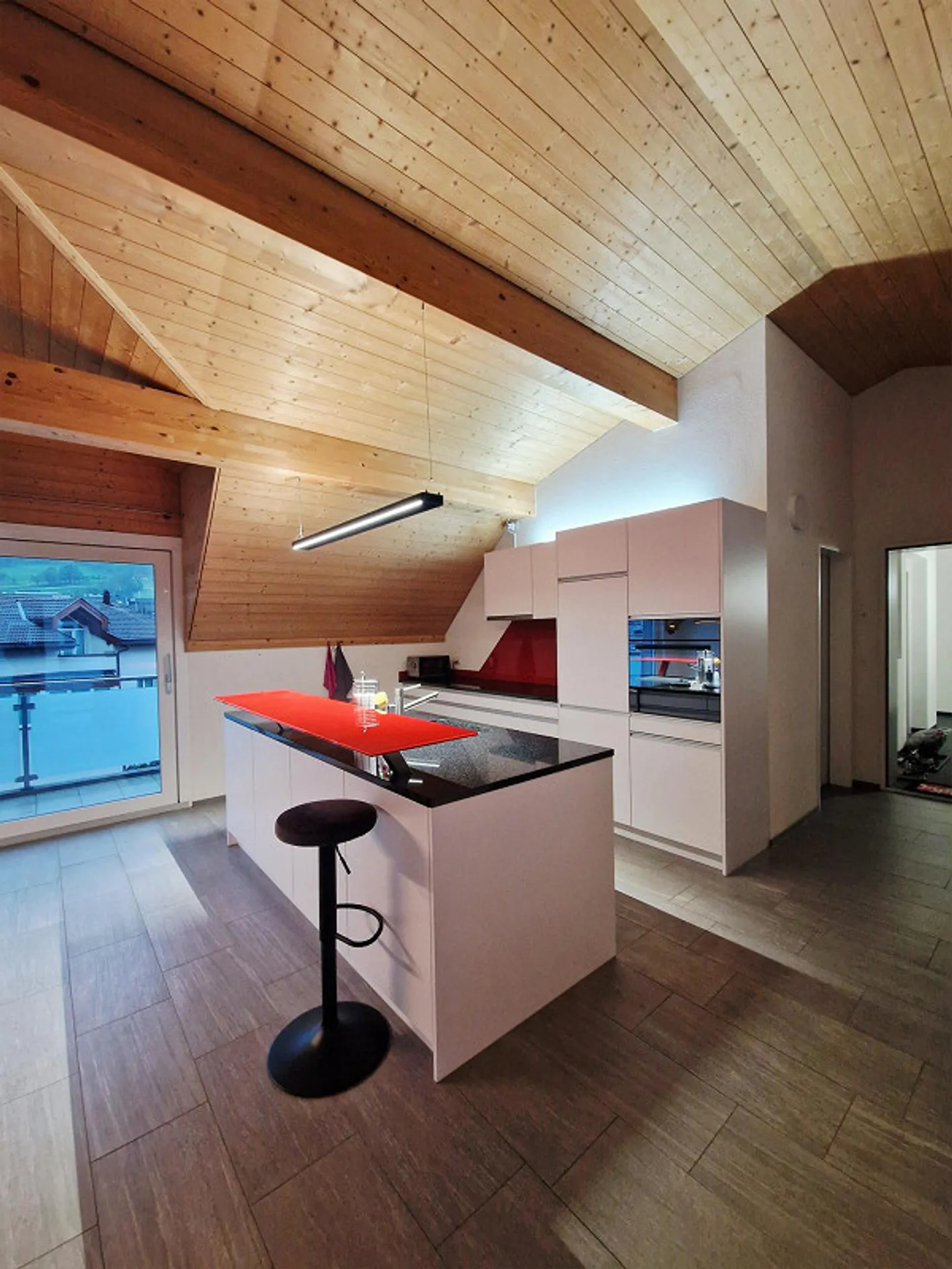Appartement sous les combles lumineux de 4,5 pièces à Chur Ouest - Photo 3 sur 15