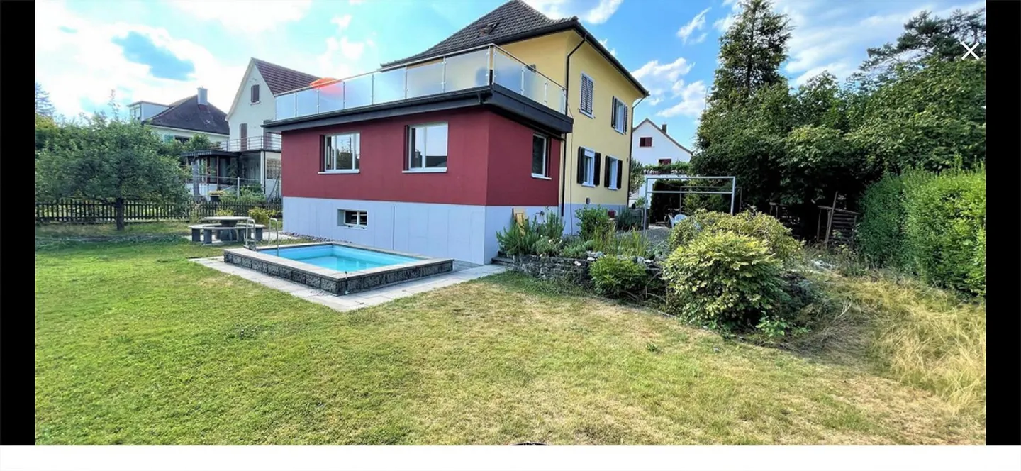 Casa unifamiliare indipendente con 5 stanze con piscina + giardino ad Aarau - Foto 1 di 14