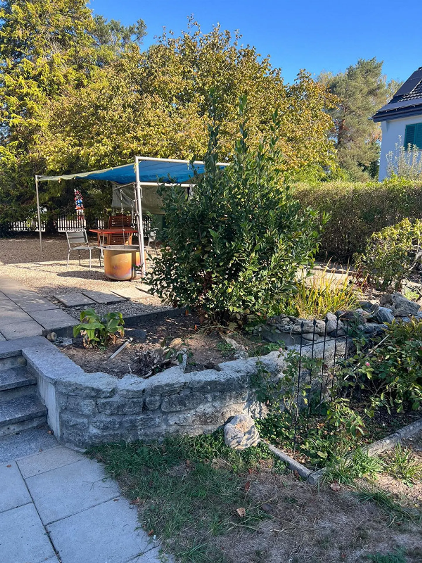 Casa unifamiliare indipendente con 5 stanze con piscina + giardino ad Aarau - Foto 4 di 14