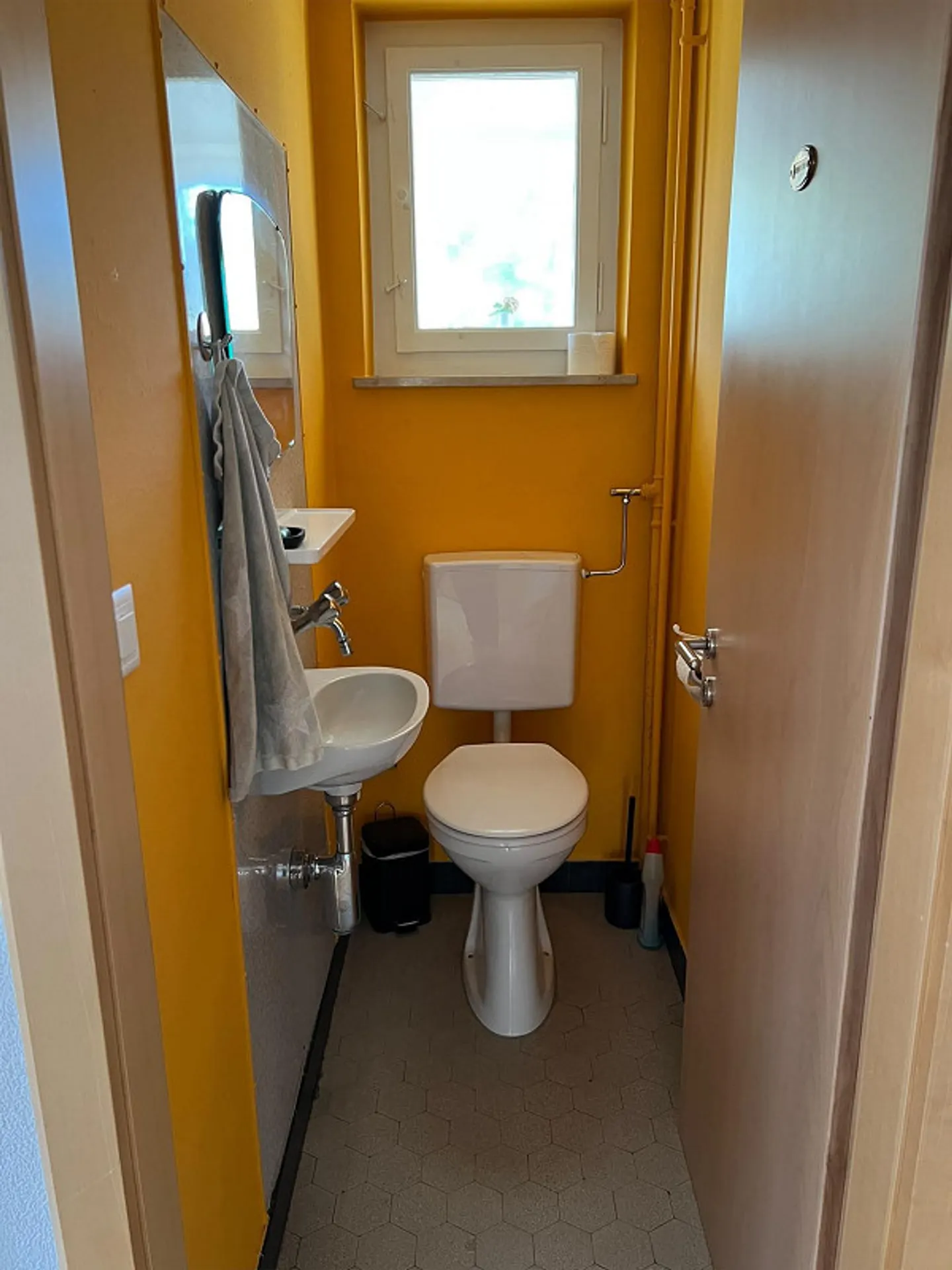 Casa unifamiliare indipendente con 5 stanze con piscina + giardino ad Aarau - Foto 10 di 14