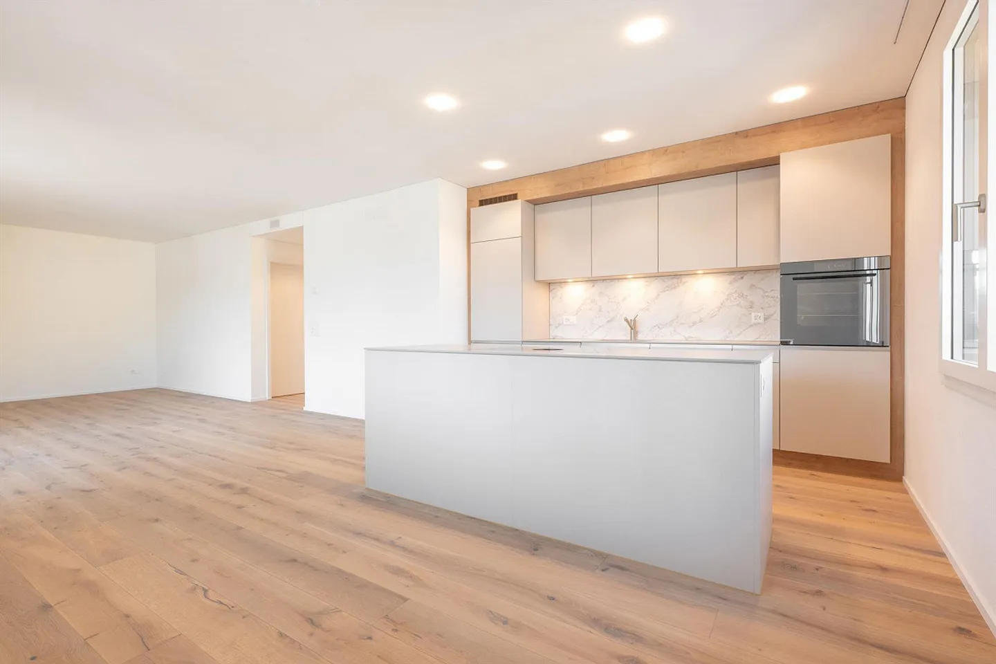 Moderne 4.5 Zimmer Wohnung - Foto 6 von 12