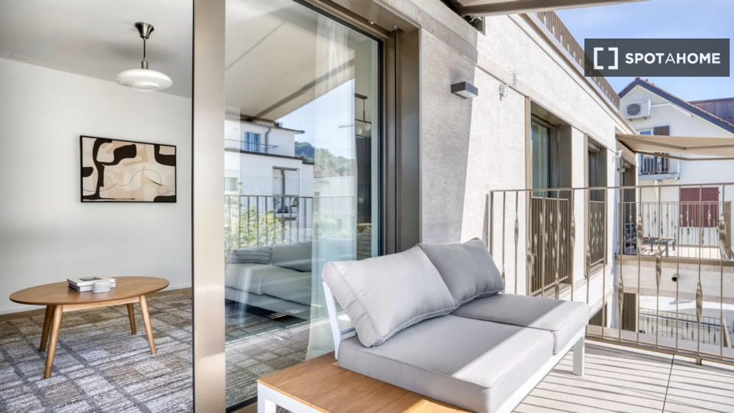 Discover, visit, and rent your new home online with full confidence. - Photo 2 of 16