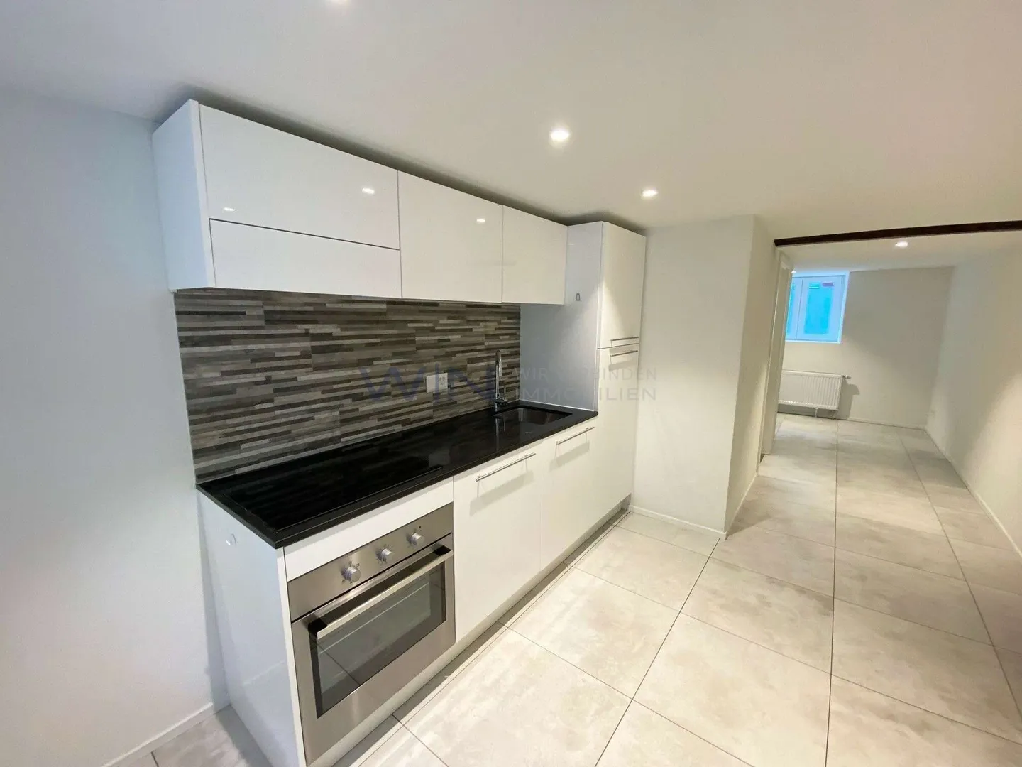 Cozy Apartment in Central Location - Photo 1 of 5