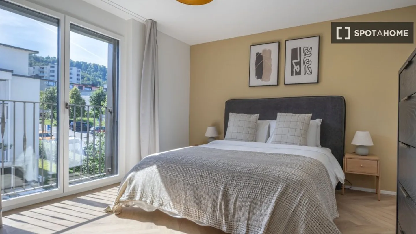 Discover, visit, and rent your new home online with full confidence. - Photo 8 of 16