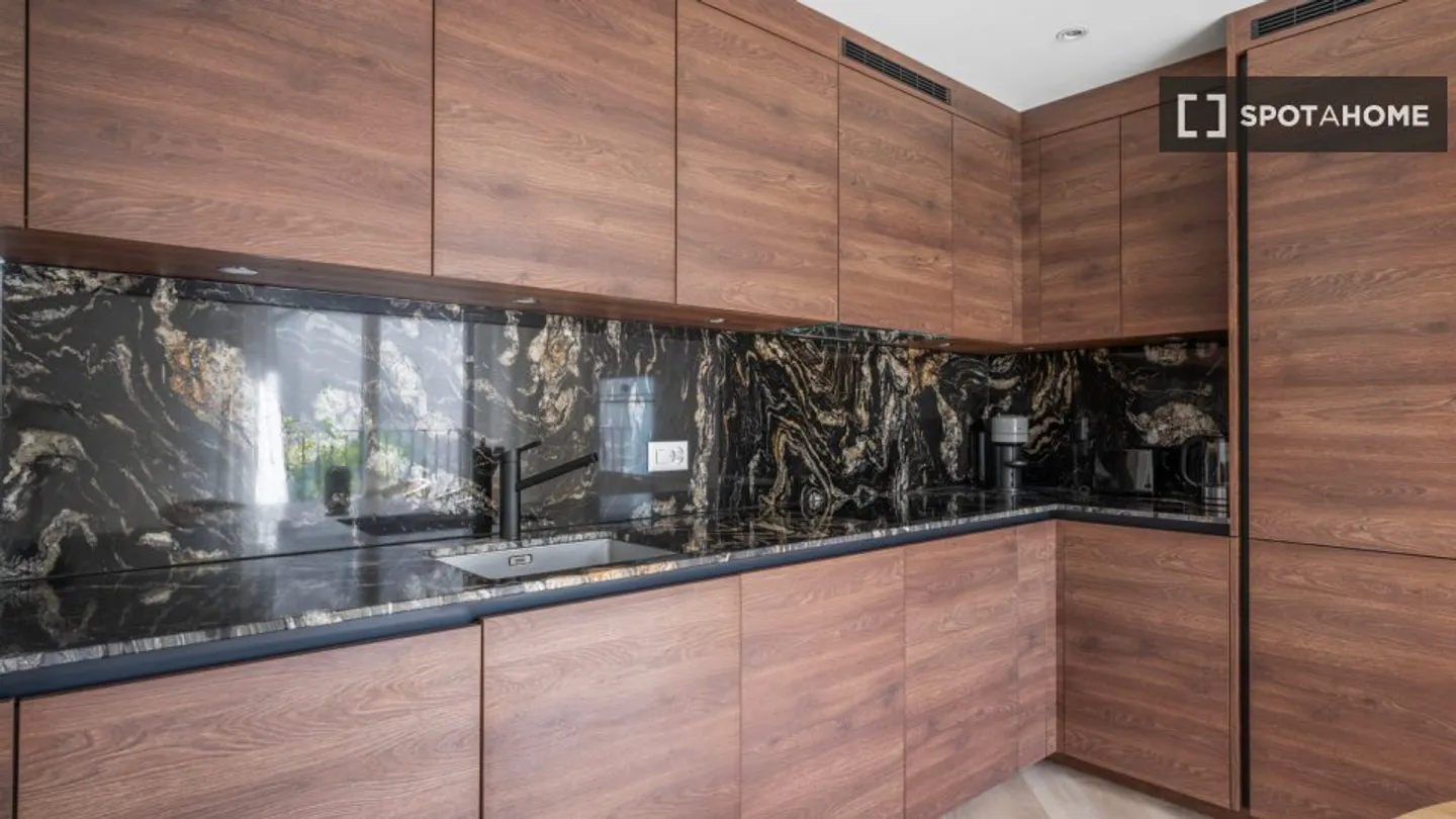 Discover, visit, and rent your new home online with full confidence. - Photo 4 of 16