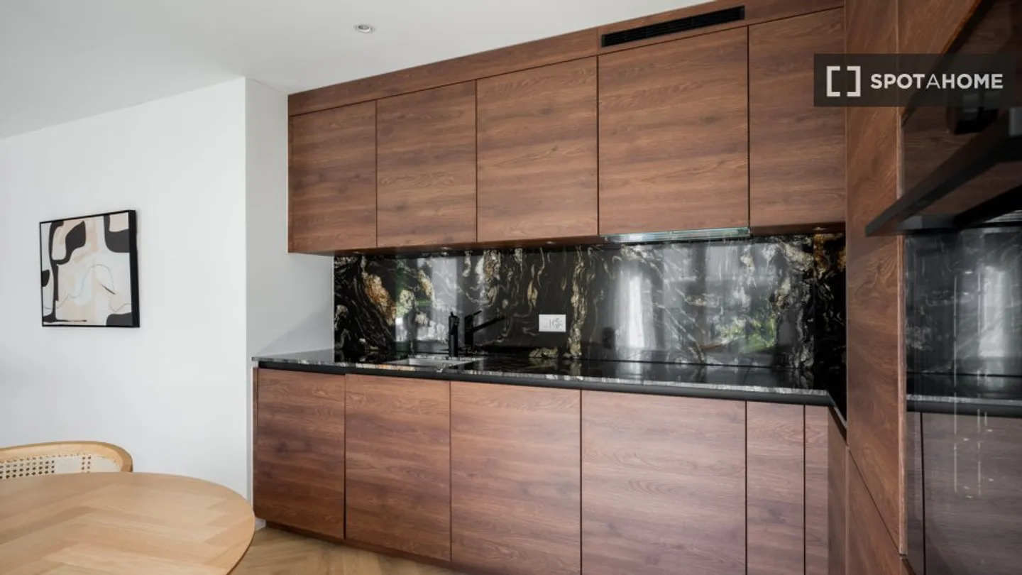 Discover, visit, and rent your new home online with full confidence. - Photo 6 of 16