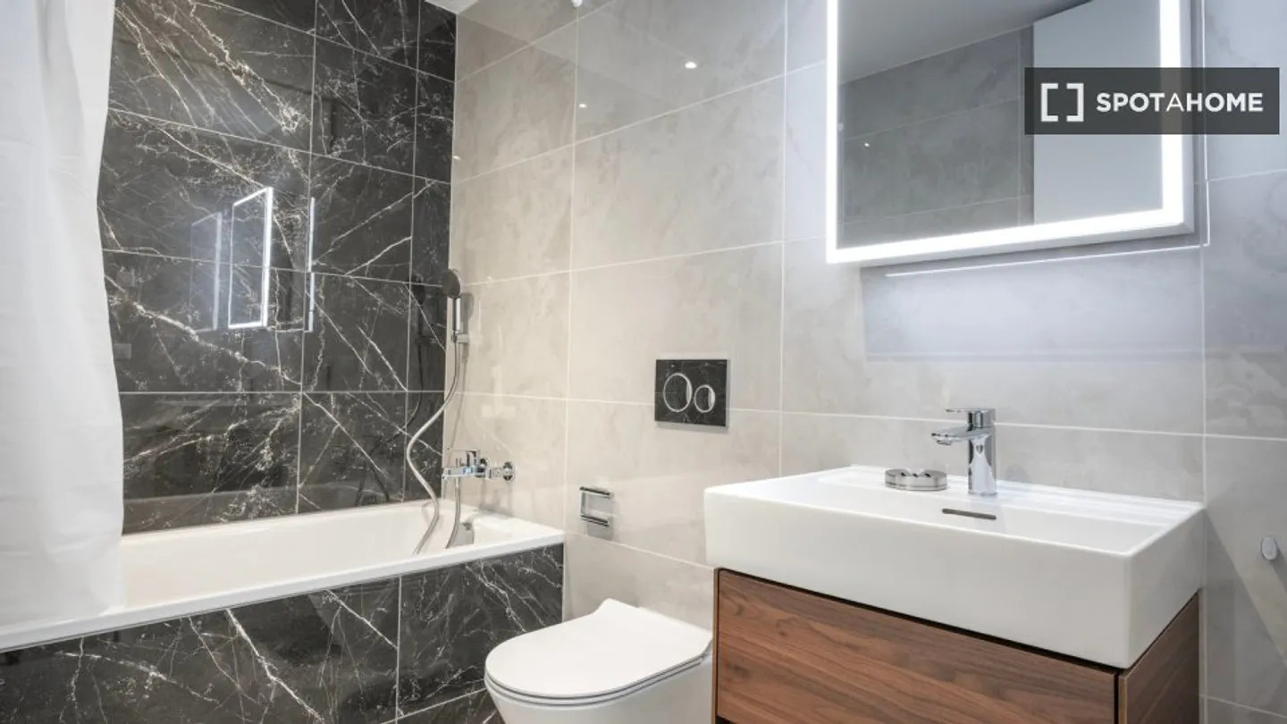 Discover, visit, and rent your new home online with full confidence. - Photo 14 of 16