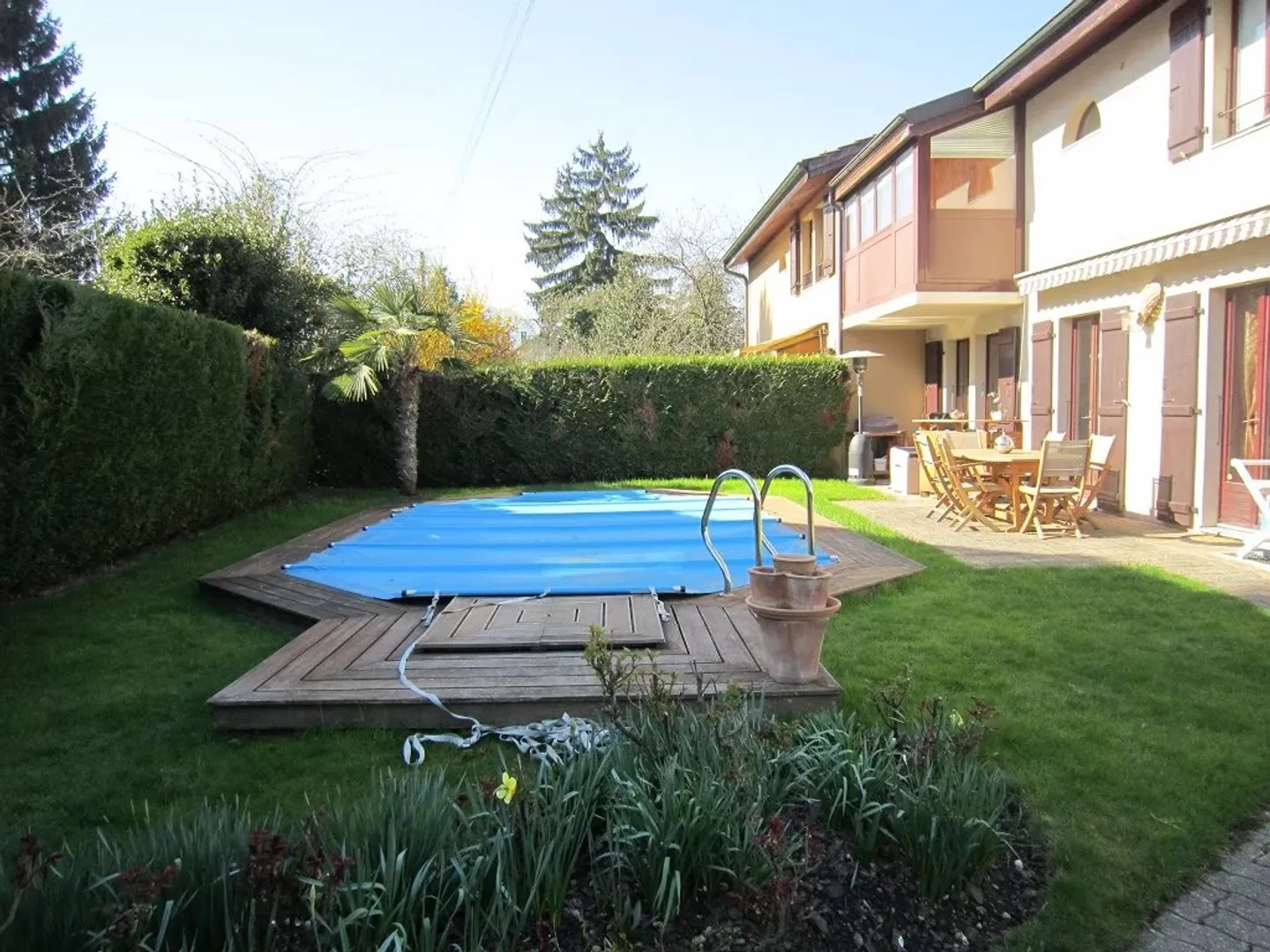 5-Zimmer-Villa - Foto 1 von 8
