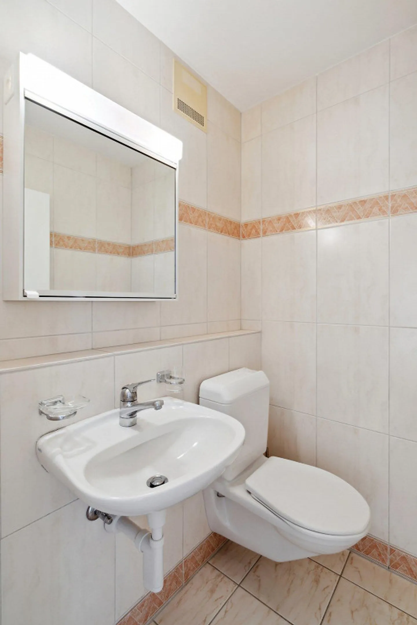 Appartamento 3.5 camere affascinante - Foto 4 di 9