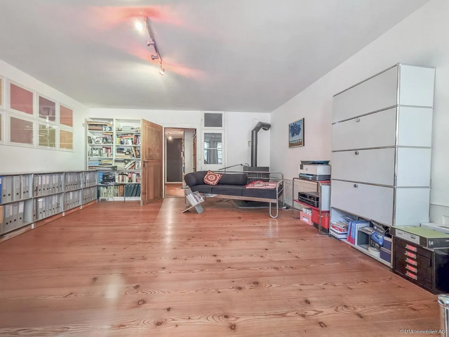 Old Town Apartment Chic over Four Floors - Photo 9 of 14