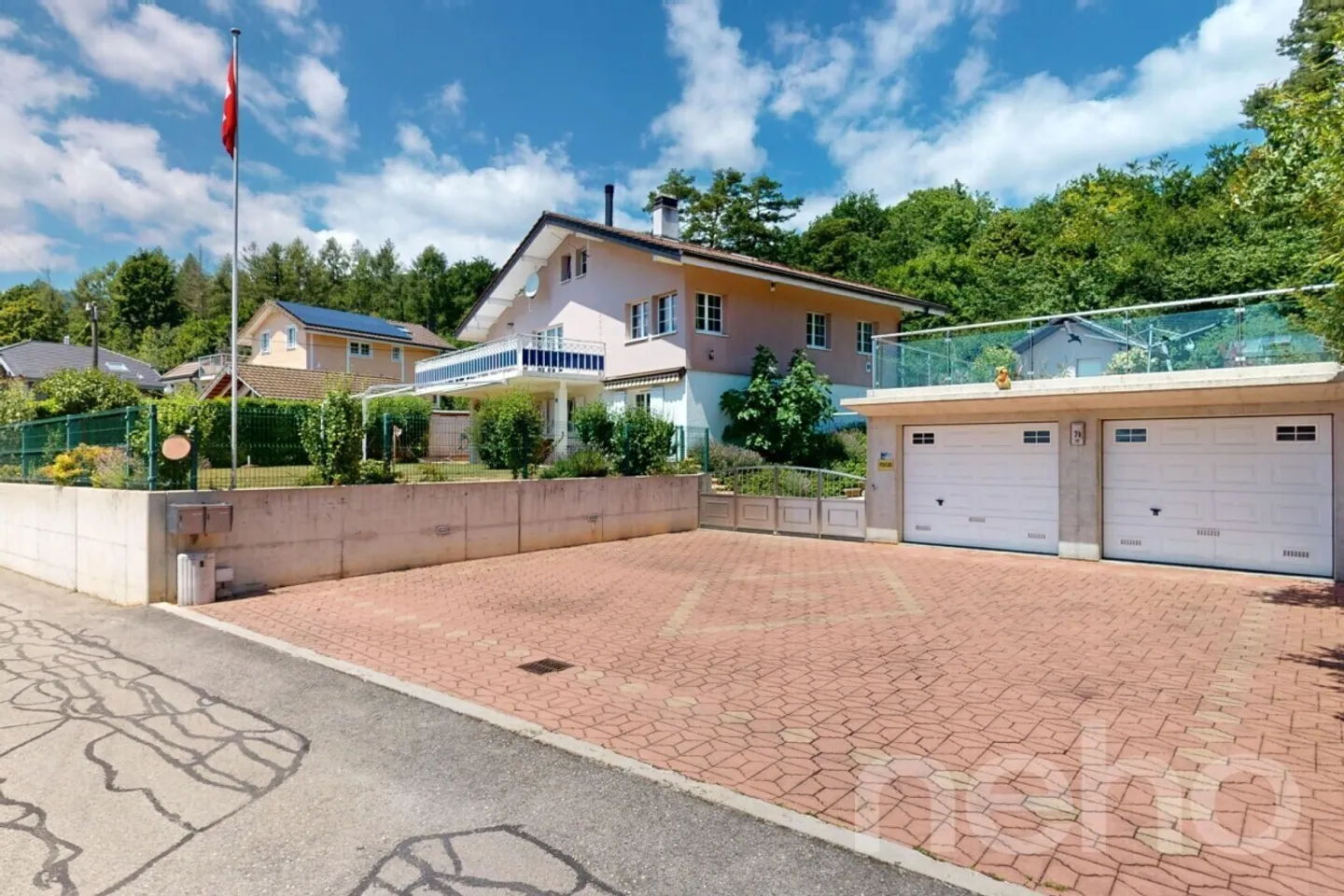 Casa familiare divisa in 2 lotti, vista sul lago e sulle Alpi - Foto 2 di 13
