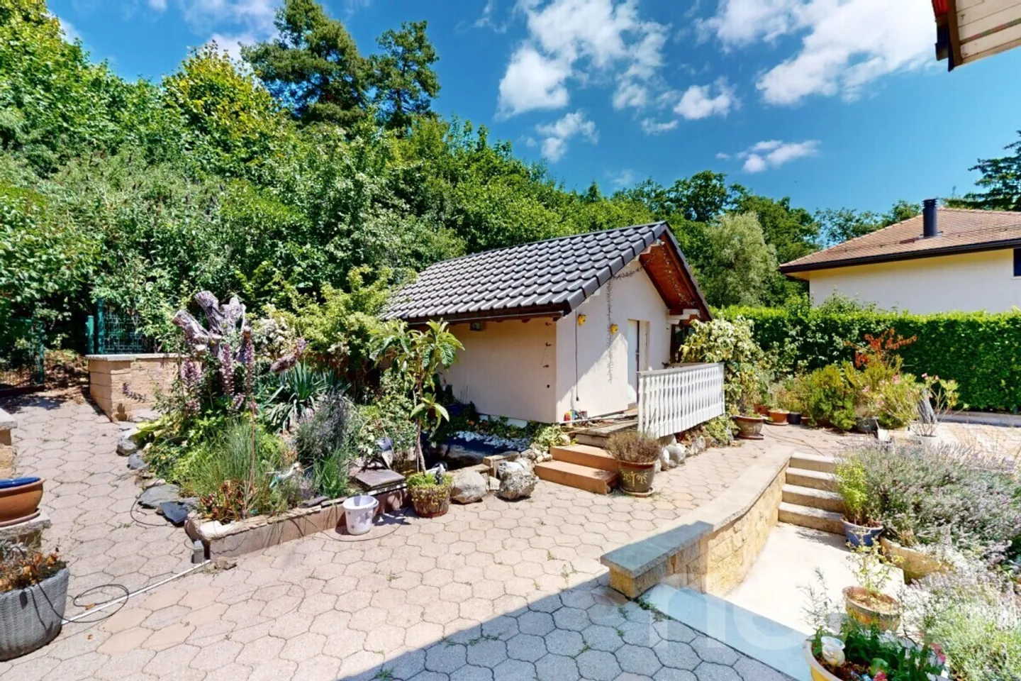 Casa familiare divisa in 2 lotti, vista sul lago e sulle Alpi - Foto 4 di 13