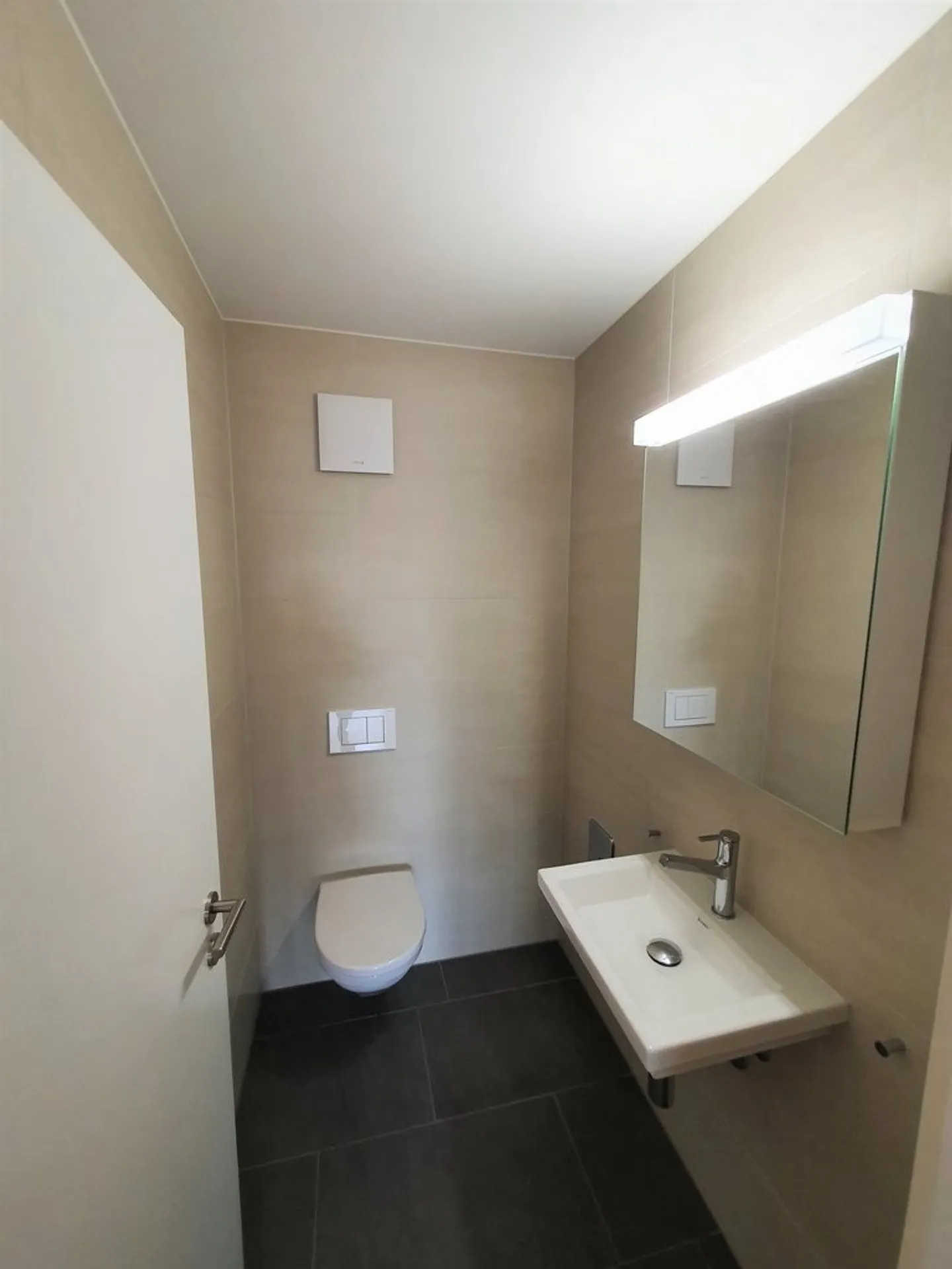 Moderne Wohnung mit grosser Dachterrasse - Foto 7 von 8