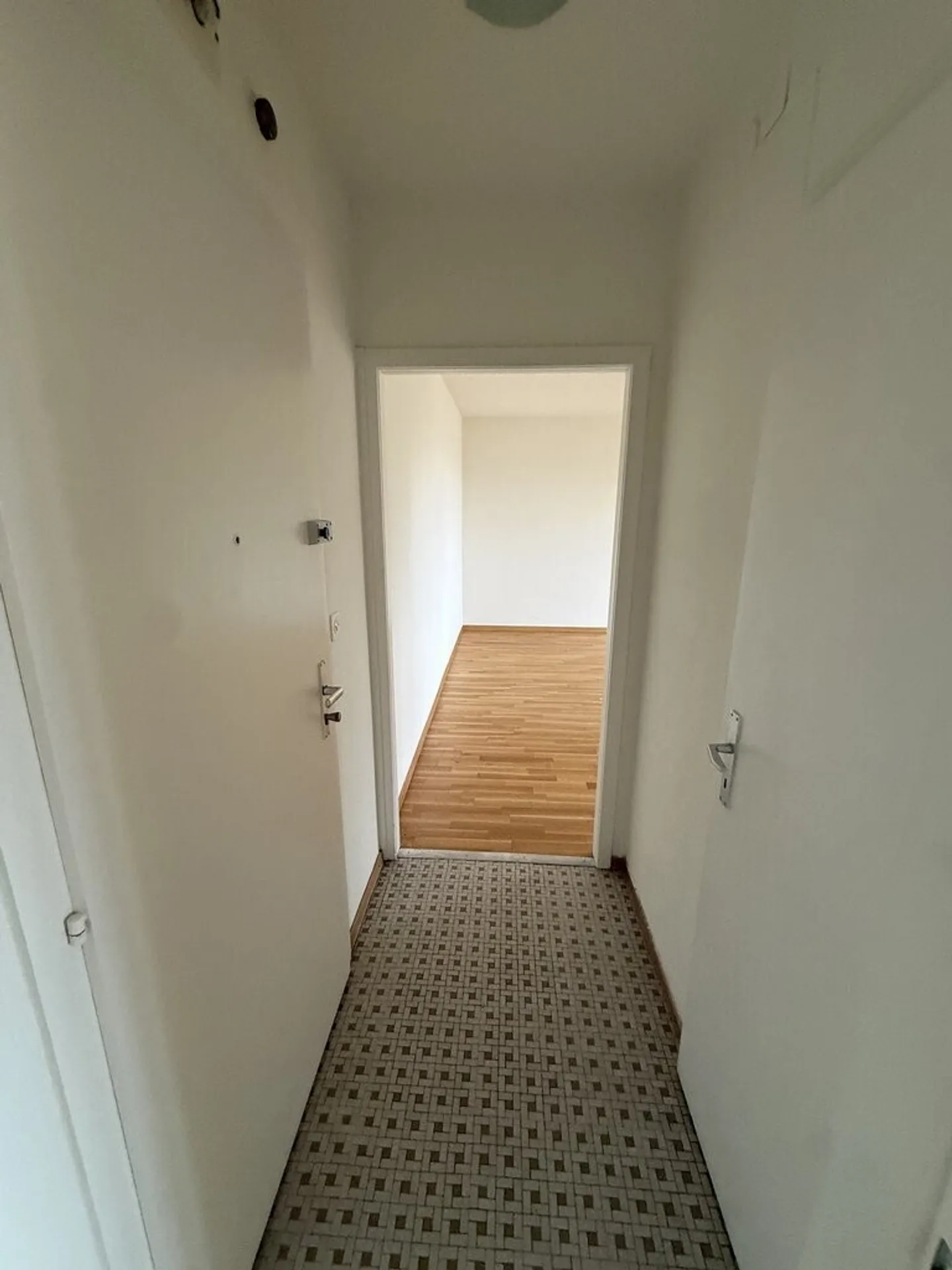 Zu ergreifen! Charmante Wohnung in der Nähe aller Annehmlichkeiten! - Foto 2 von 6