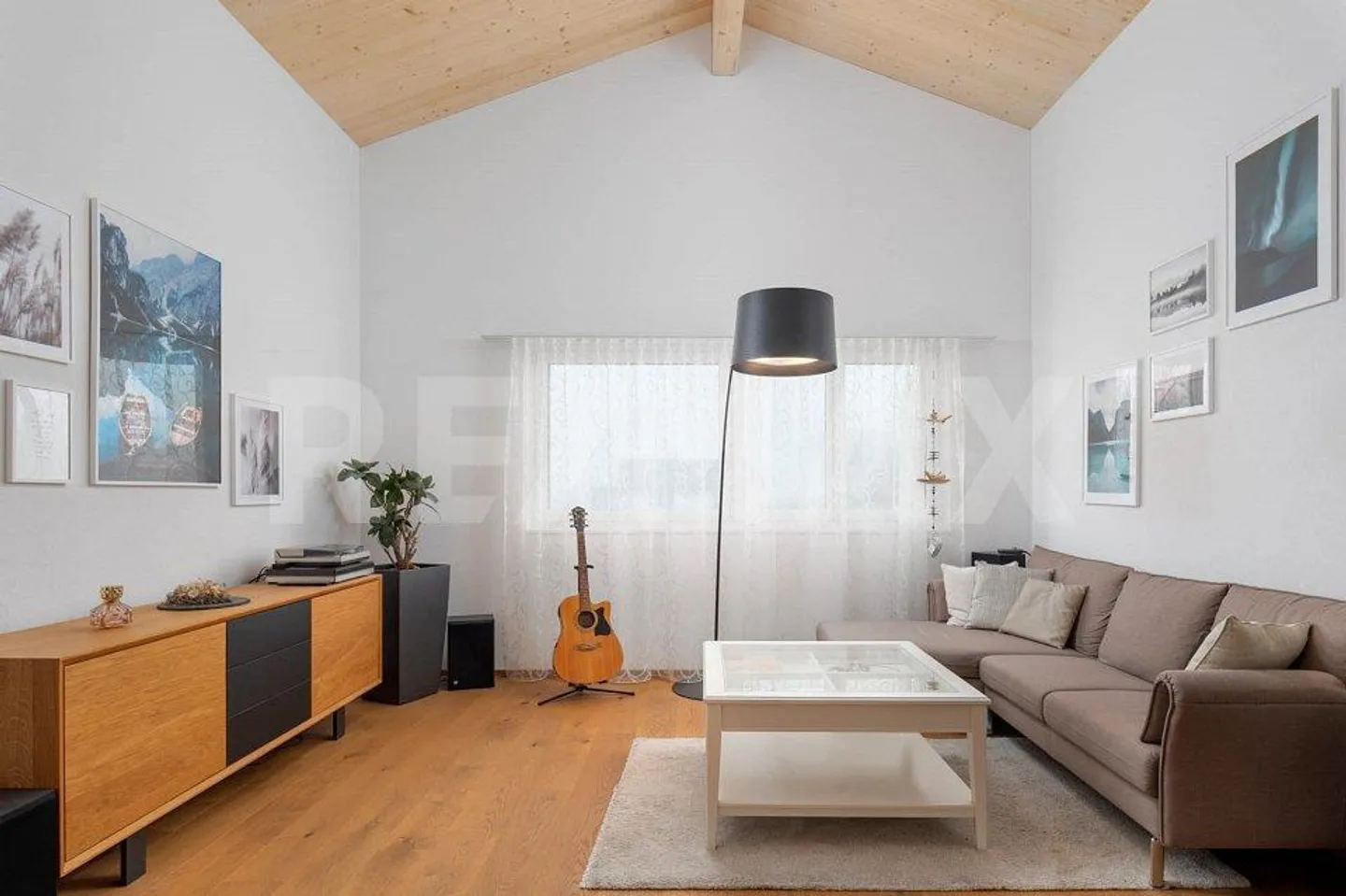 Penthouse Modern, Energy and Space for Life Together. - Photo 3 of 13