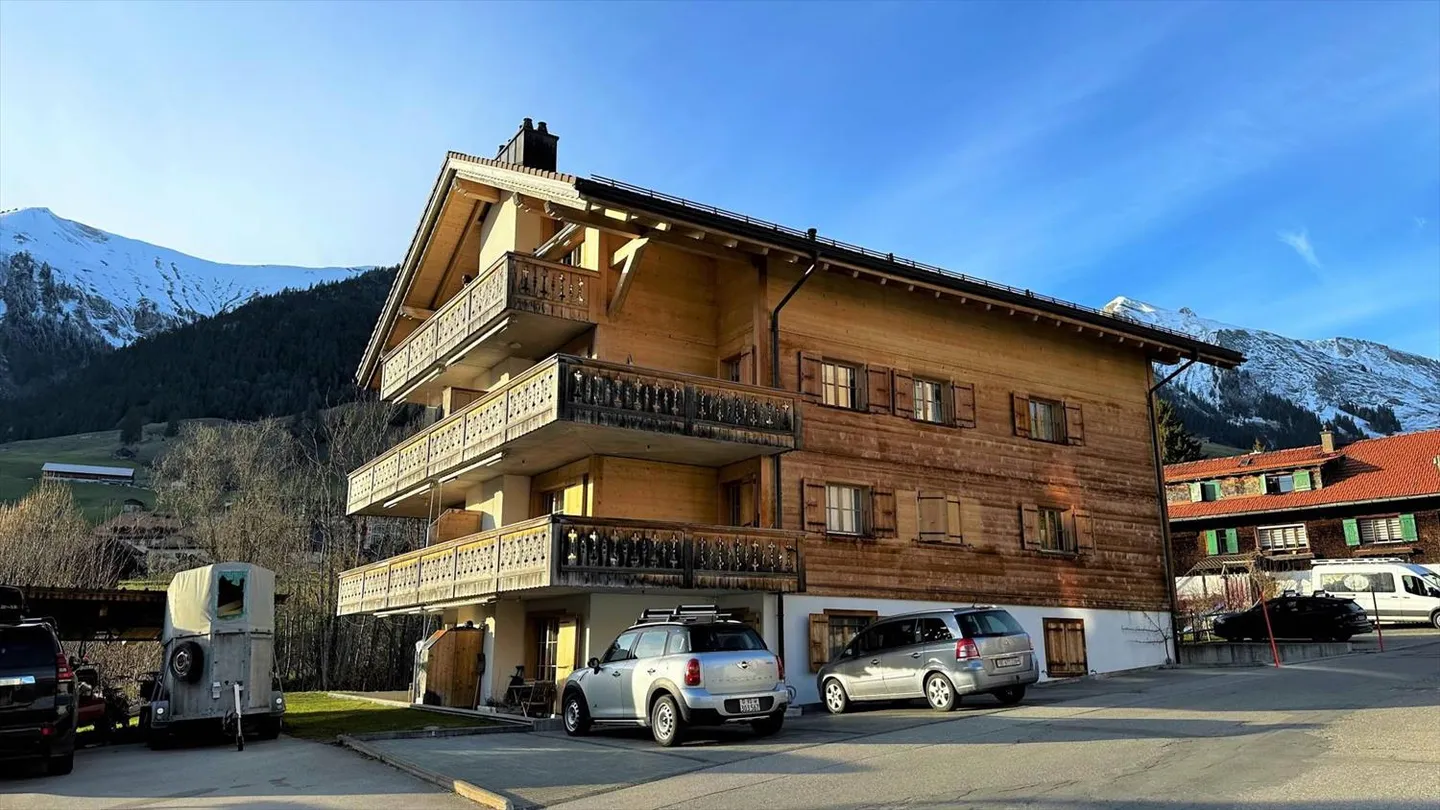 Superbo appartamento di 4,5 locali in un chalet - Foto 1 di 7