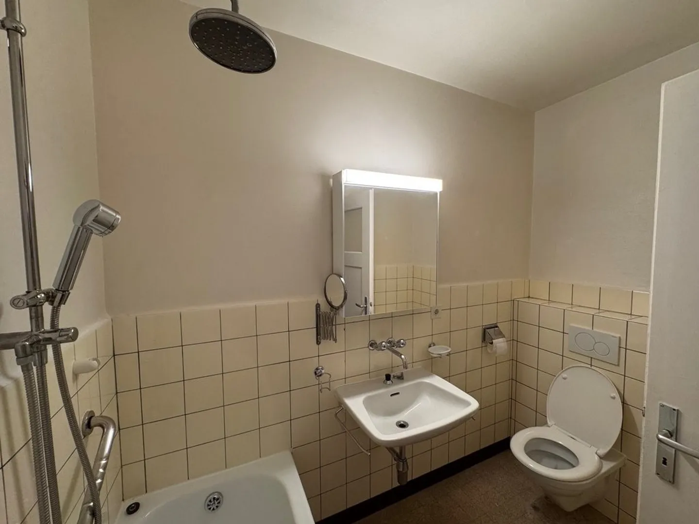 Quartiere tranquillo vicino ai servizi e al centro città - Foto 6 di 7