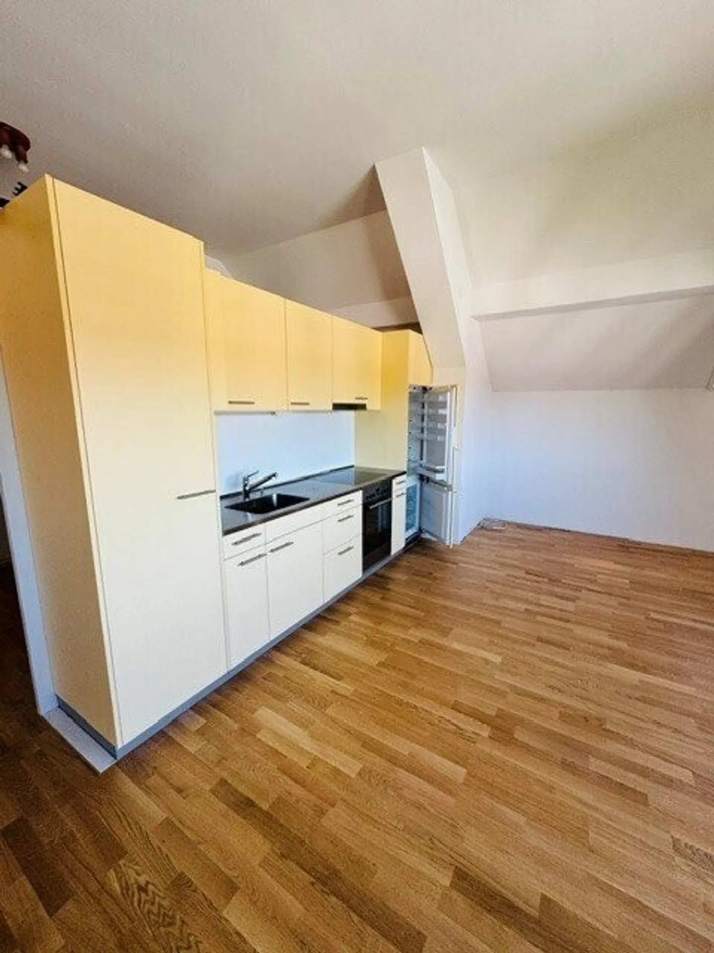 Modernes Apartment in zentraler Lage - Foto 2 von 7
