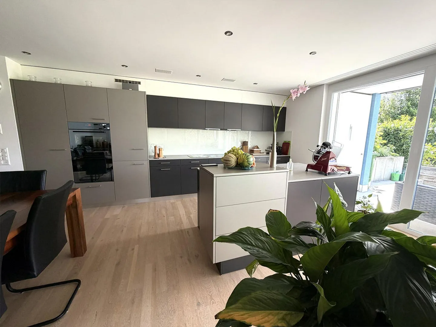 Traumhafte Wohnung mit Gartenoase im Herzen von Frauenfeld - Foto 4 von 8