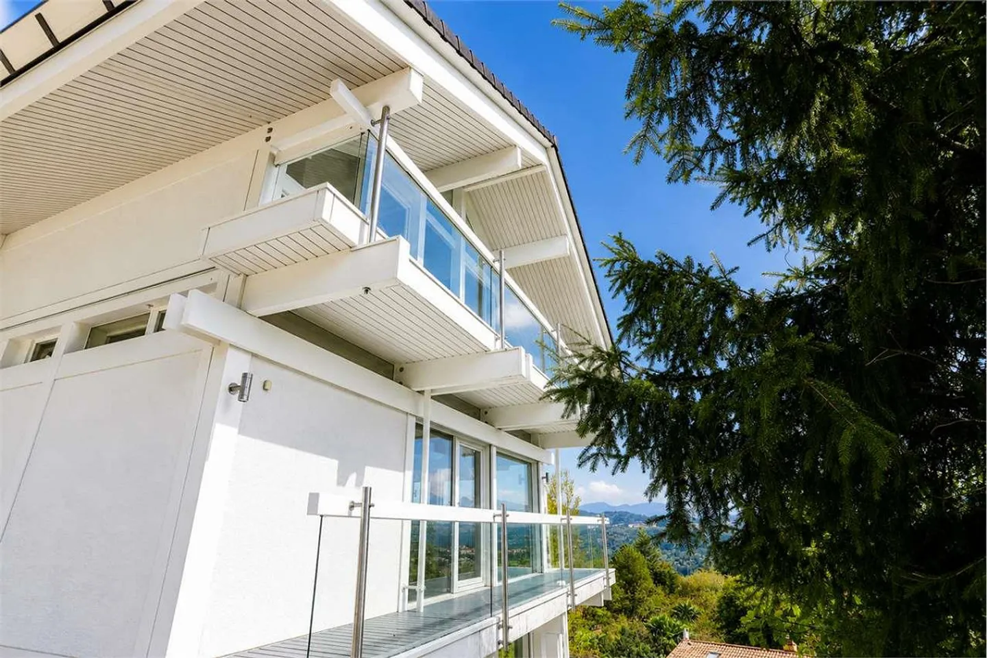 Villa Huf House - Lugano Carabbia - Photo 2 of 13