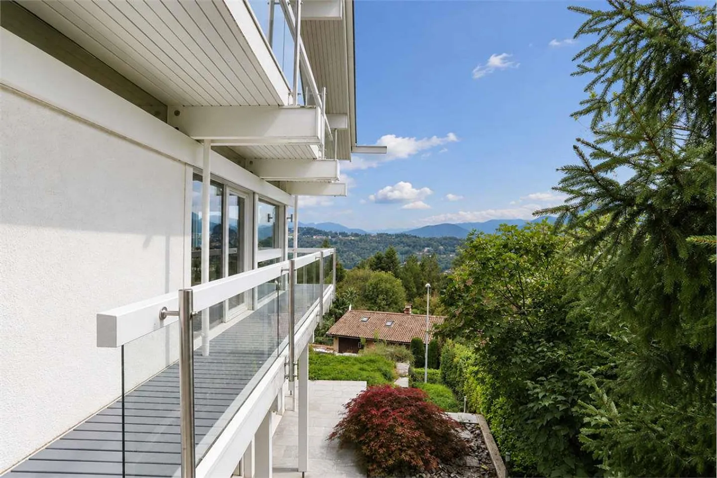 Villa Huf House - Lugano Carabbia - Photo 3 of 13