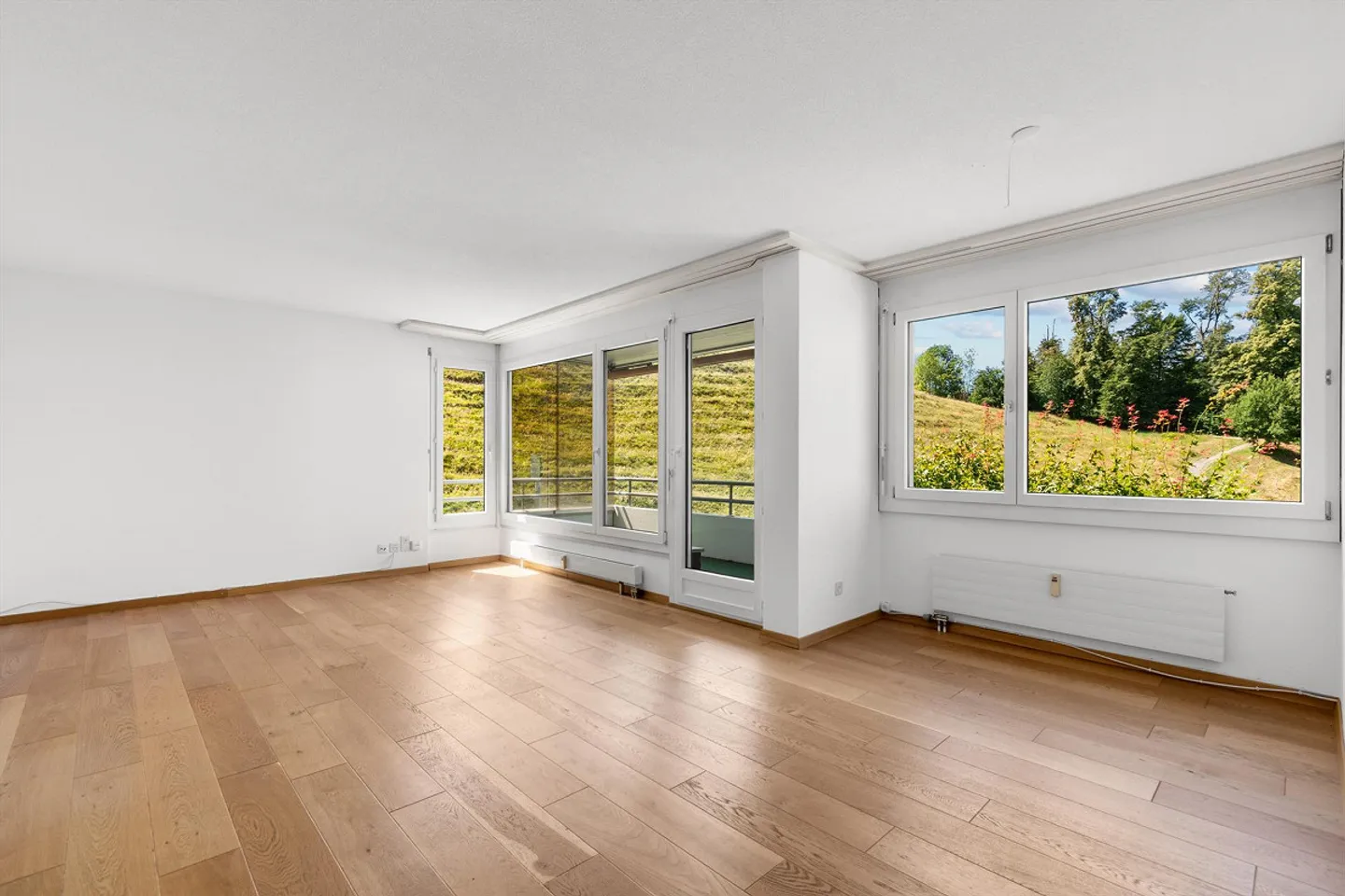 Gepflegte 2.5-Zimmer-Wohnung mit Balkon an naturnaher Lage in Luzern - Foto 1 di 13