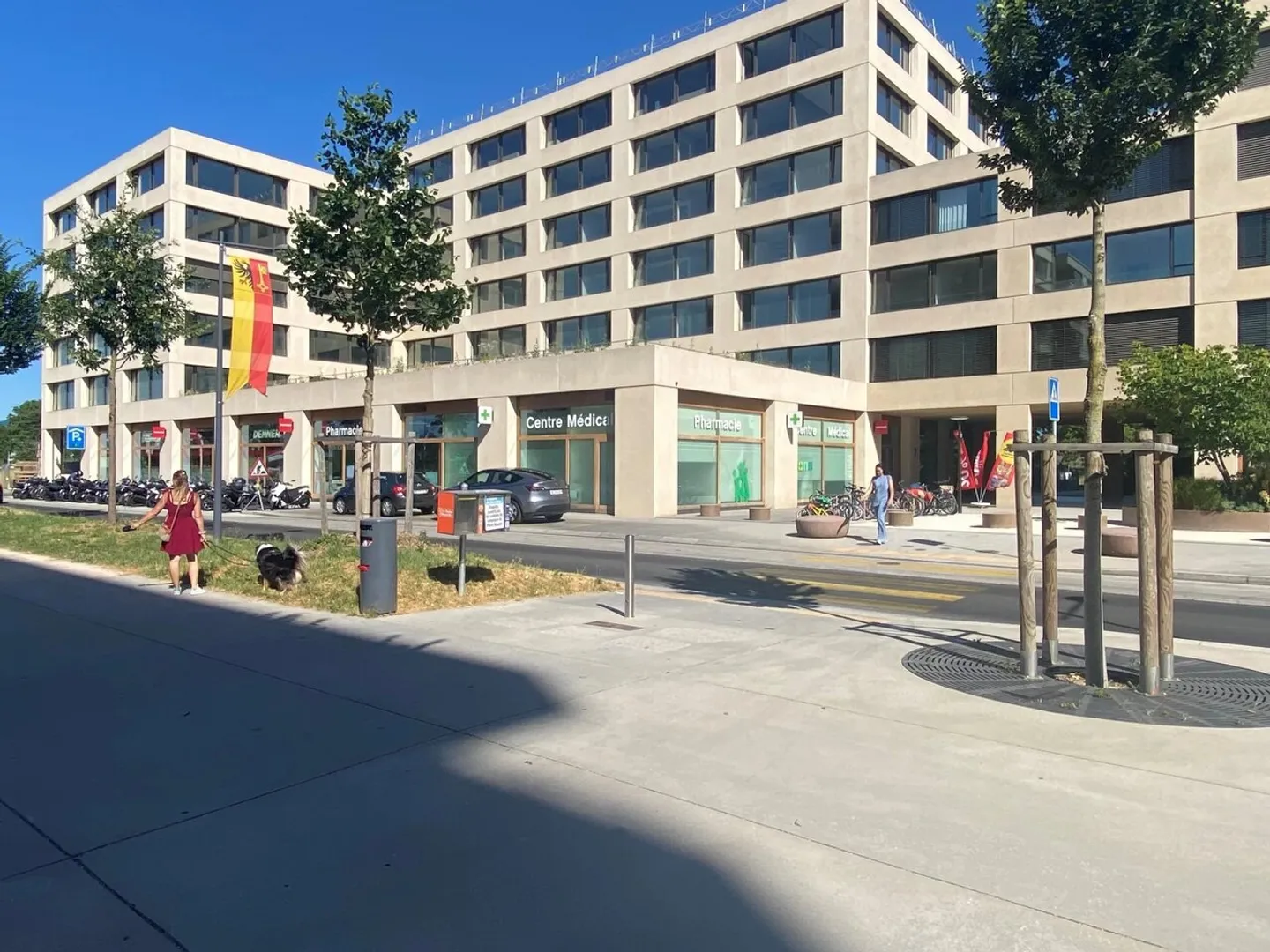 Administrative surfaces of 580 m² in the heart of a large-scale project - Photo 1 of 10