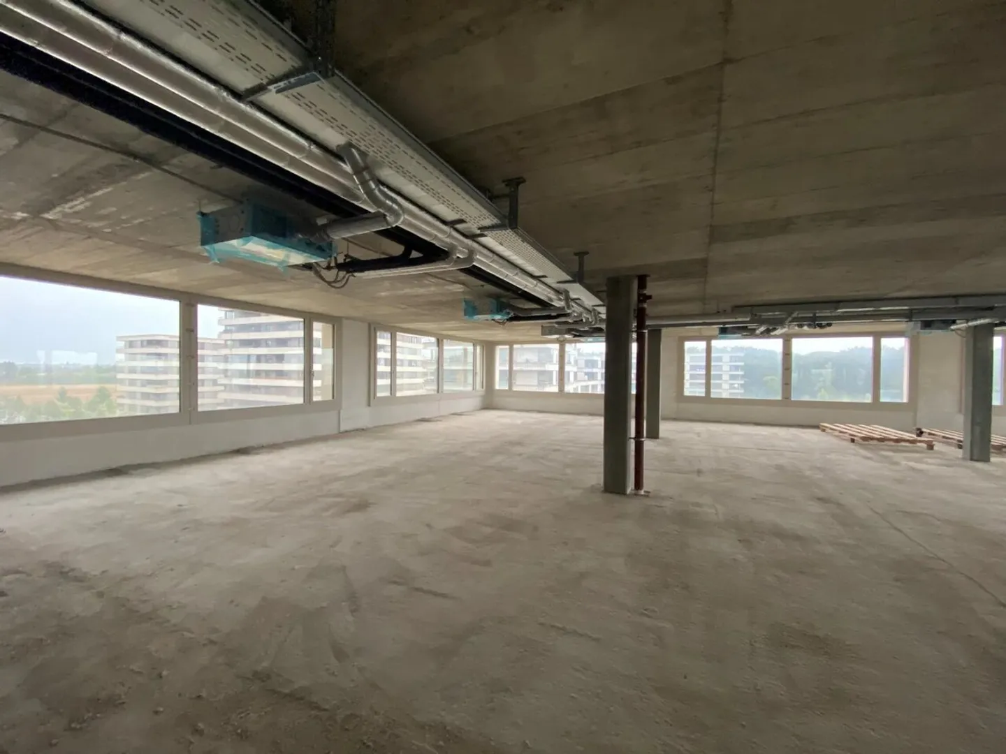 Administrative surfaces of 580 m² in the heart of a large-scale project - Photo 4 of 10