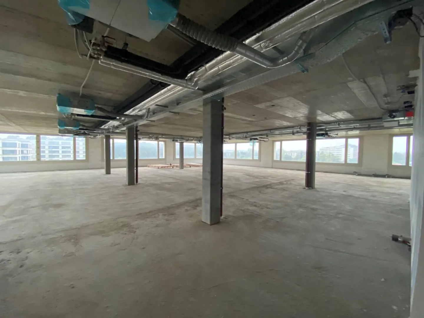 Administrative surfaces of 580 m² in the heart of a large-scale project - Photo 6 of 10