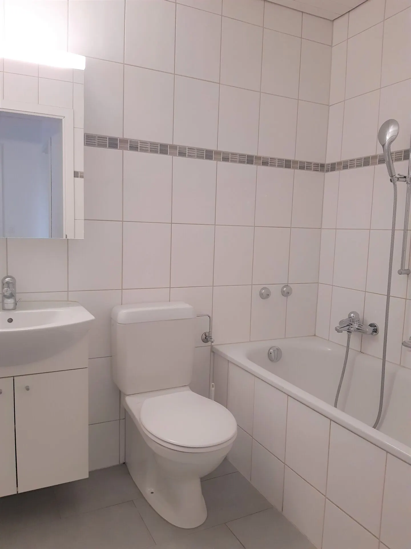 Modern 3.5 Room Apartment with Dressing Room - Photo 6 of 8